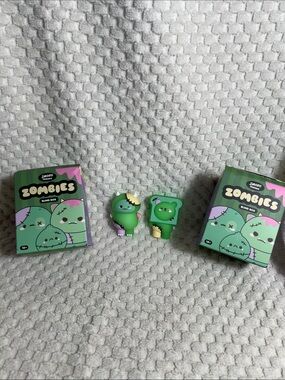 Smoko Friends ZOMBIES - Zombie Hank Yeti & Zombie Barry Toast Blind Box